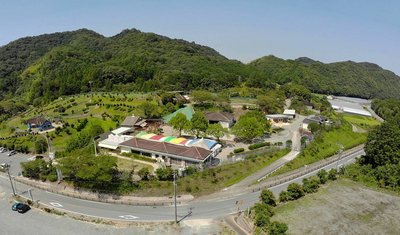 🏞️ 고카츠라 연못 고향 마을(고카츠라이케 후루사토무라) 이미지 2